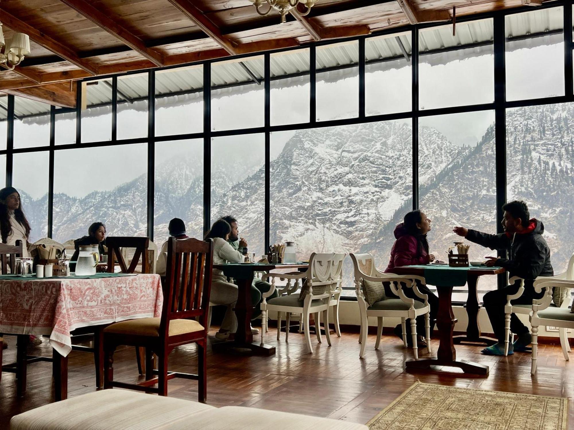 Faraway Cottages, Auli Joshīmath Eksteriør billede